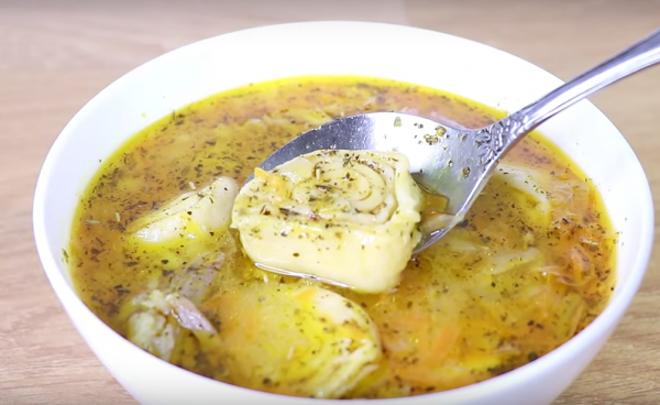 Суп с чесночными рулетиками — вкусный рецепт