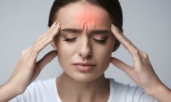 Сильная внезапная боль в голове: что делать и как предотвратить